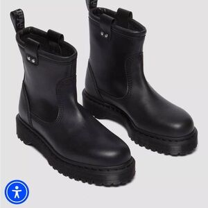 Brand new Dr. Martens Anistone Lo Leather Biker Boots Sz 8